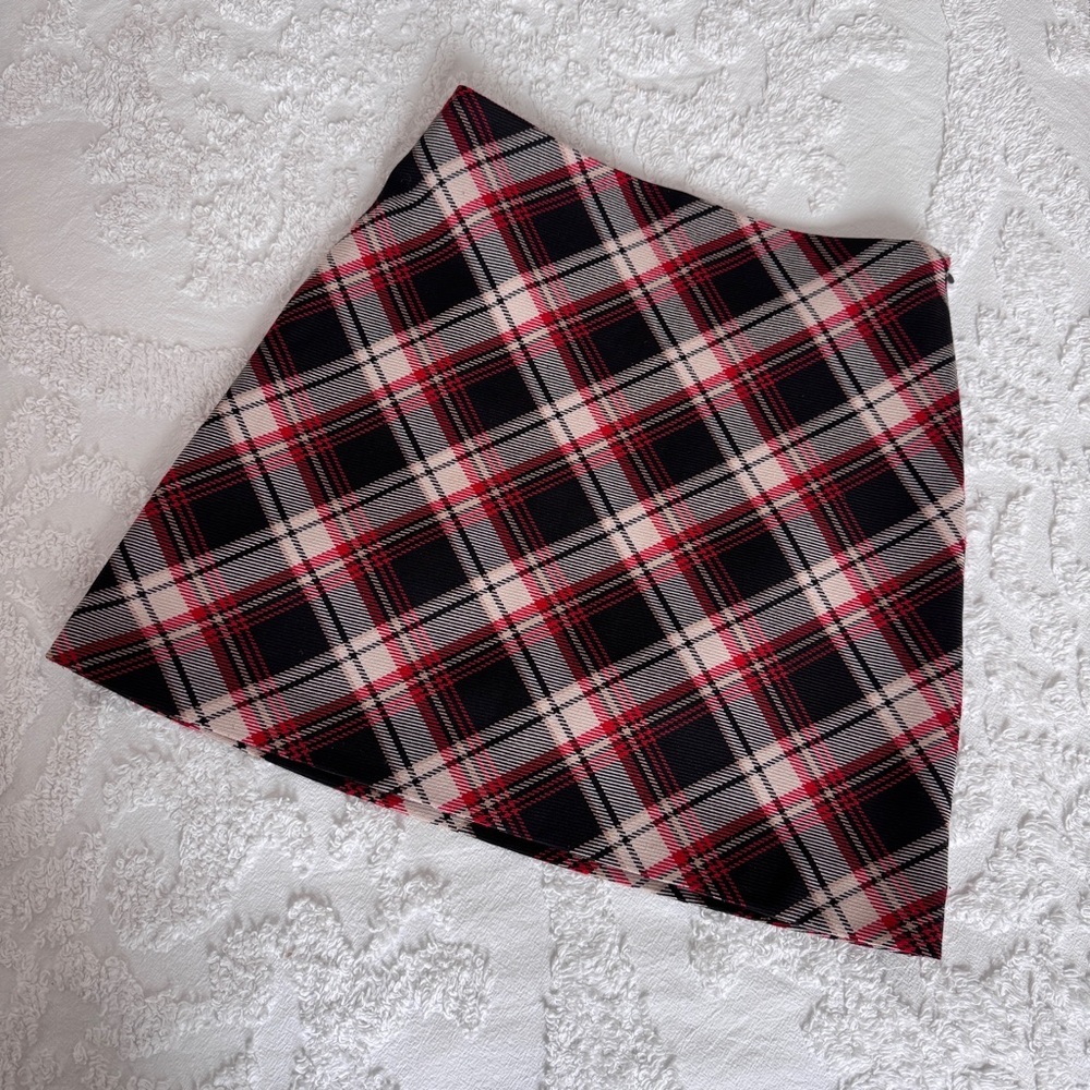H&M Red, Black, & Beige Plaid Mini Skirt